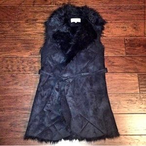 VEST FOR KRYSTAL